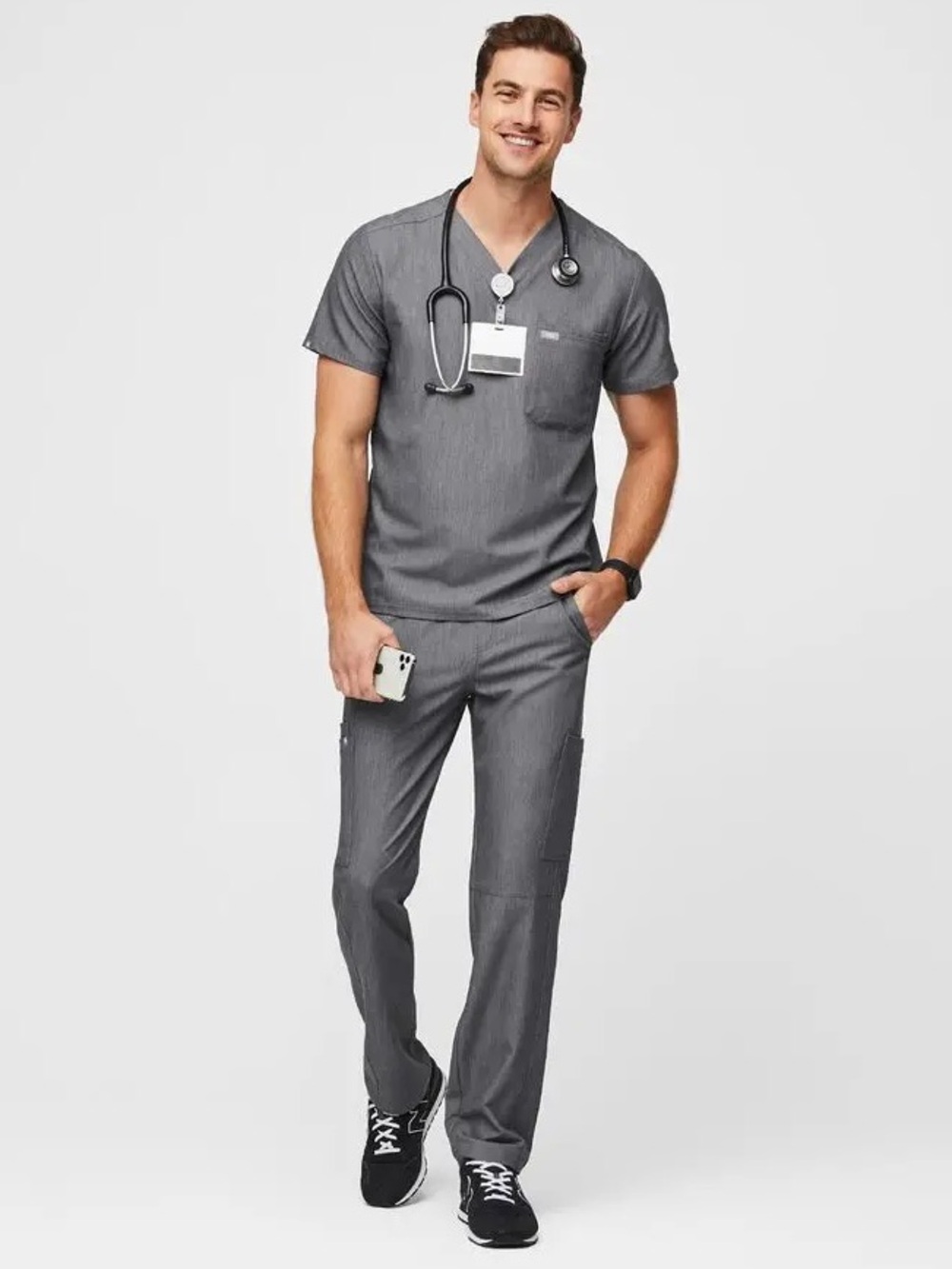 FIGS Leon Two Pocket Top Medical Scrubs in Graphite NWT Sz. M Men’s - Picture 2 of 10
